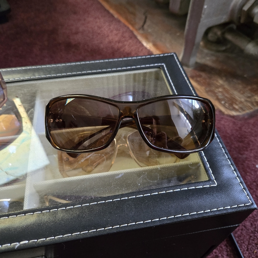 Women's Gucci Sunglass